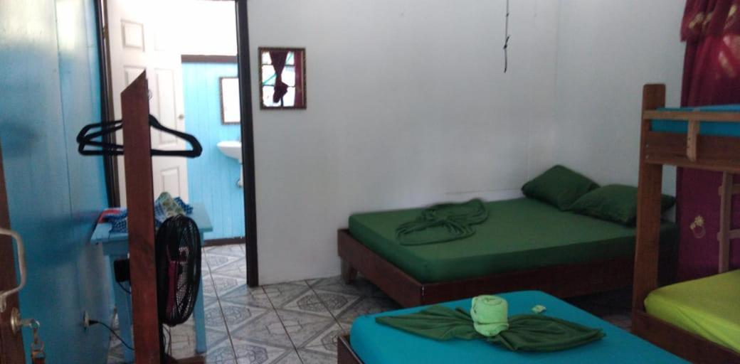 Cabinas Miss Miriam 2 Tortuguero Exterior foto